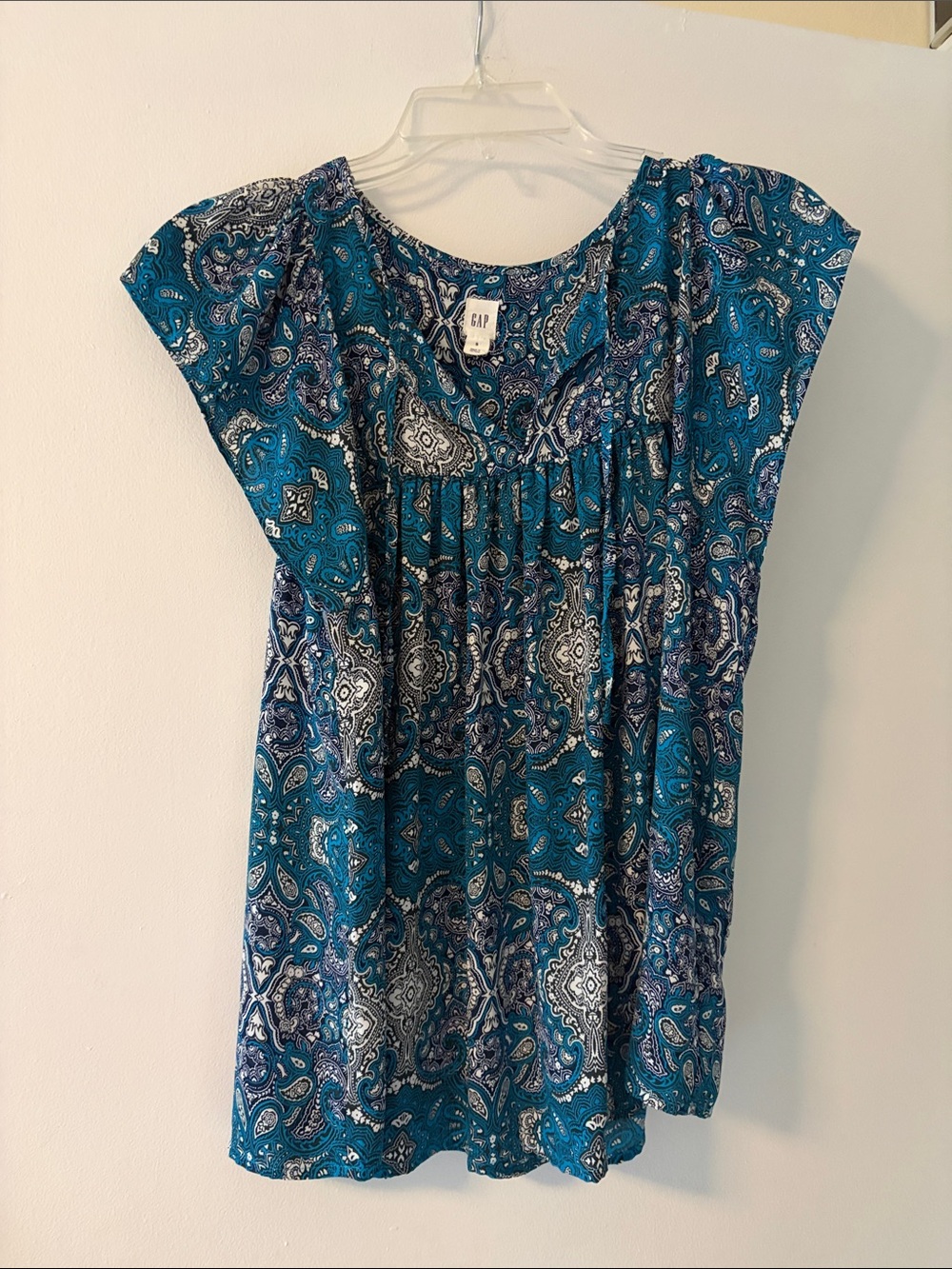 GAP Teal and Navy Paisley Cap-Sleeve Blouse